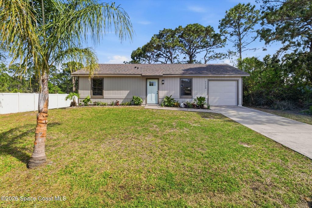 1124 Wyoming Drive SE, Palm Bay, FL 32909