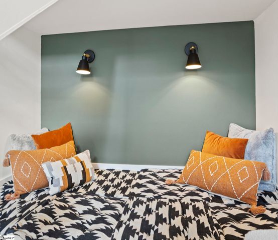 17 Winn Street, Greenville, SC 29601