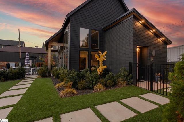 17 Winn Street, Greenville, SC 29601