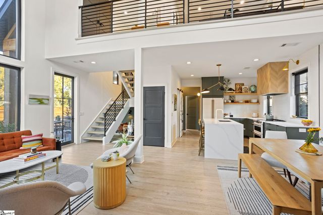 17 Winn Street, Greenville, SC 29601