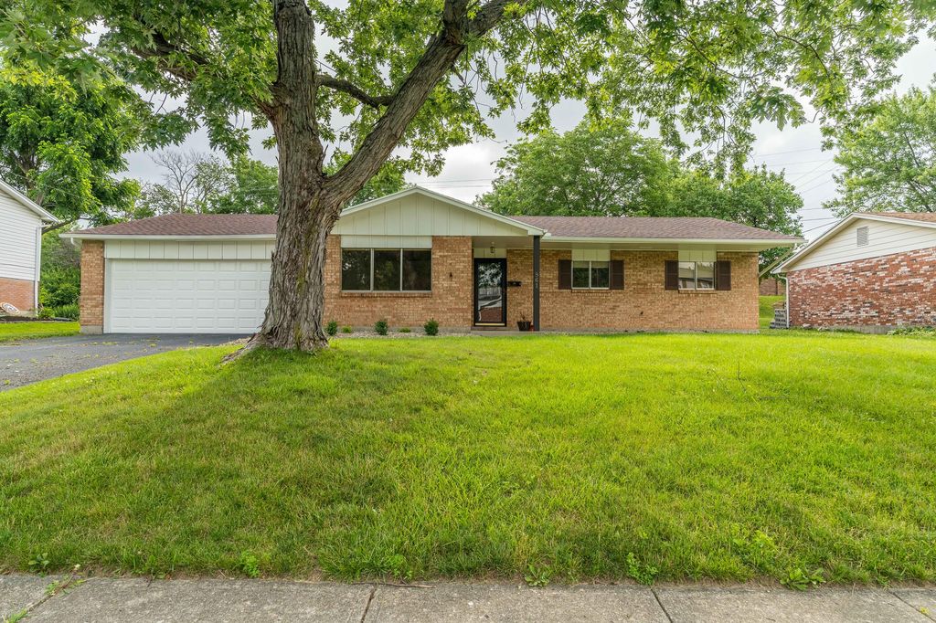 861 Kenbrook Drive 861 Kenbrook Drive, Vandalia, OH 45377