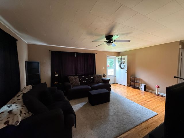 909 Bullock Drive, London, KY 40741