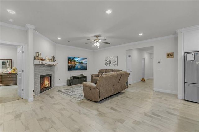 730 Winston Place, Centerton, AR 72719