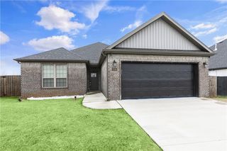 730 Winston Place, Centerton, AR 72719