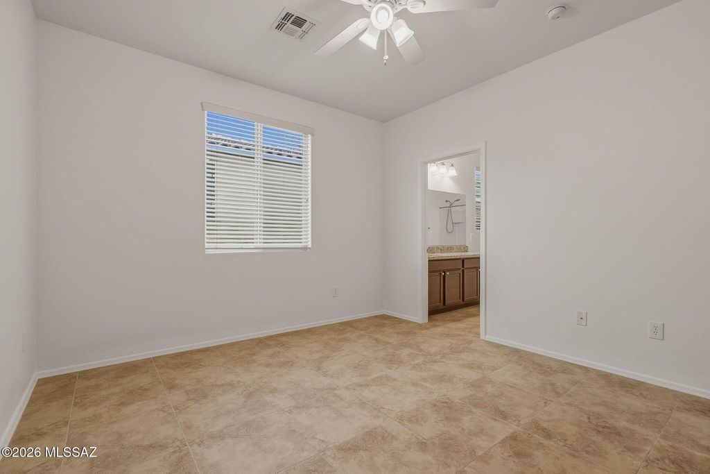 Image 10 of property listing at 111 E Adytum Place, Vail, AZ 85641