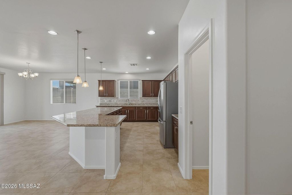 Image 17 of property listing at 111 E Adytum Place, Vail, AZ 85641