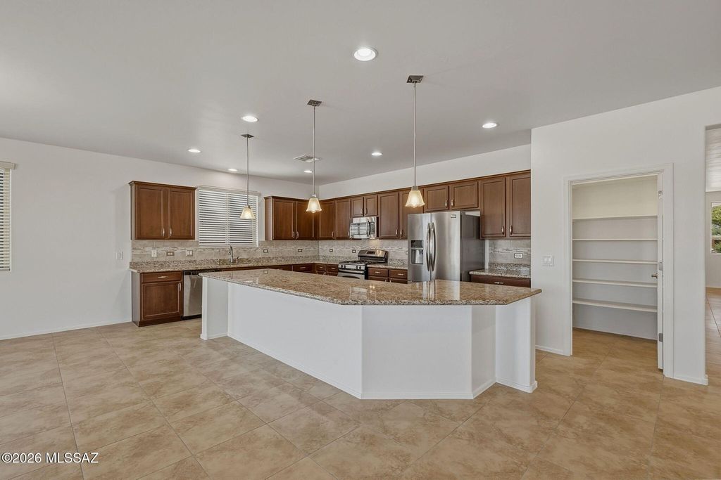 Image 18 of property listing at 111 E Adytum Place, Vail, AZ 85641