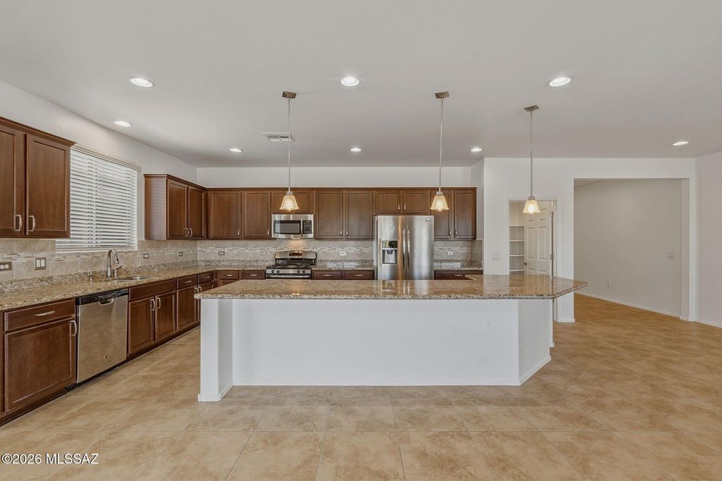 Image 20 of property listing at 111 E Adytum Place, Vail, AZ 85641