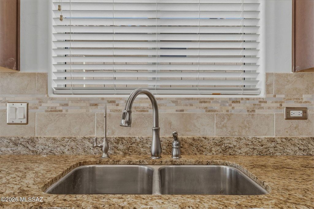 Image 22 of property listing at 111 E Adytum Place, Vail, AZ 85641