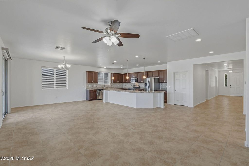 Image 29 of property listing at 111 E Adytum Place, Vail, AZ 85641