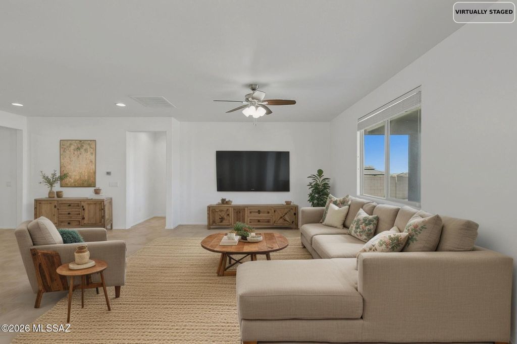 Image 30 of property listing at 111 E Adytum Place, Vail, AZ 85641