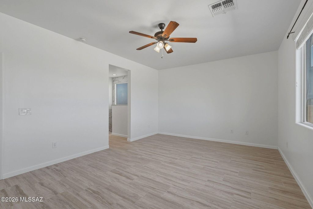 Image 33 of property listing at 111 E Adytum Place, Vail, AZ 85641