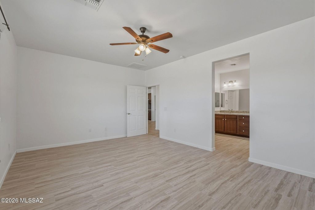 Image 34 of property listing at 111 E Adytum Place, Vail, AZ 85641