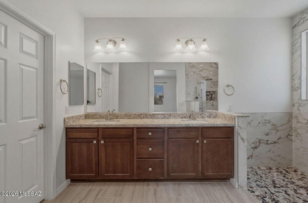 Image 37 of property listing at 111 E Adytum Place, Vail, AZ 85641