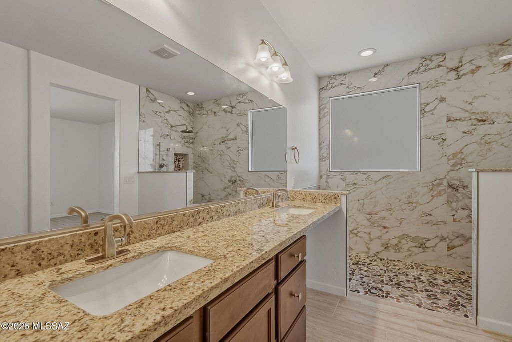 Image 40 of property listing at 111 E Adytum Place, Vail, AZ 85641