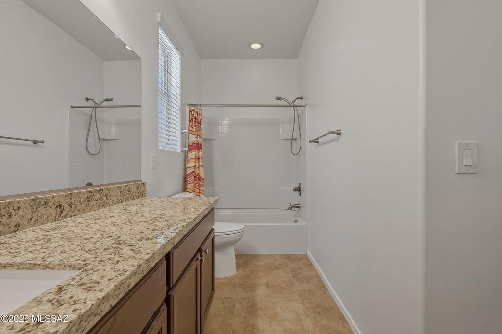 Image 8 of property listing at 111 E Adytum Place, Vail, AZ 85641