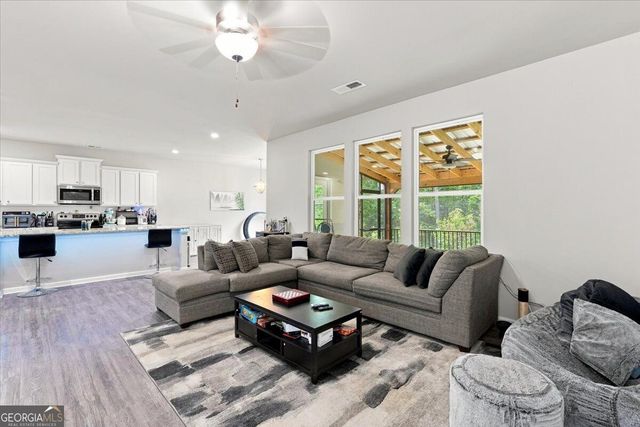 231 Presidents Way, Forsyth, GA 31029