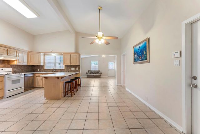 7527 Dearborn Street, Houston, TX 77055
