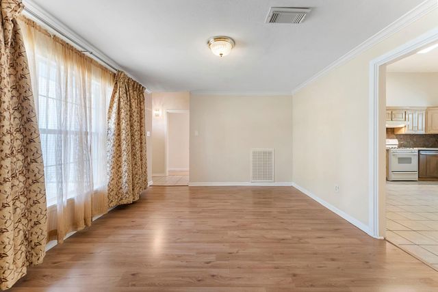 7527 Dearborn Street, Houston, TX 77055
