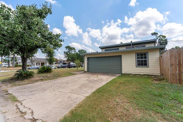 7527 Dearborn Street, Houston, TX 77055