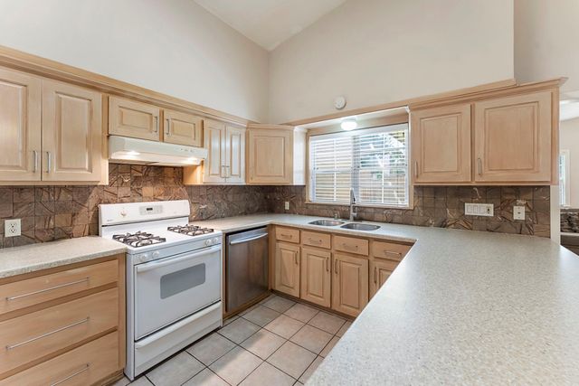 7527 Dearborn Street, Houston, TX 77055