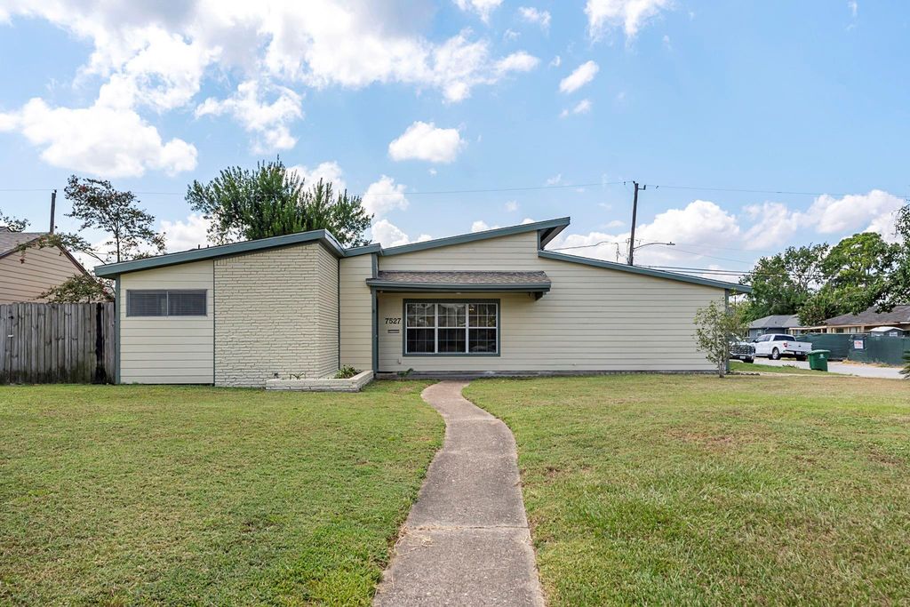 7527 Dearborn Street, Houston, TX 77055