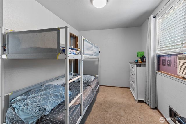 10319 SE 228th Street, Kent, WA 98031