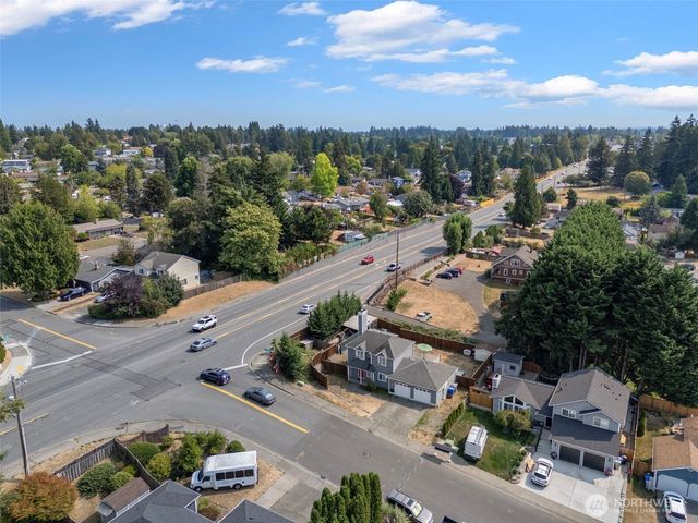 10319 SE 228th Street, Kent, WA 98031