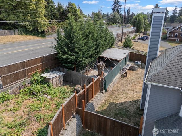 10319 SE 228th Street, Kent, WA 98031