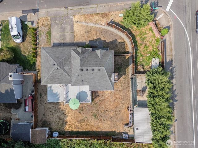 10319 SE 228th Street, Kent, WA 98031