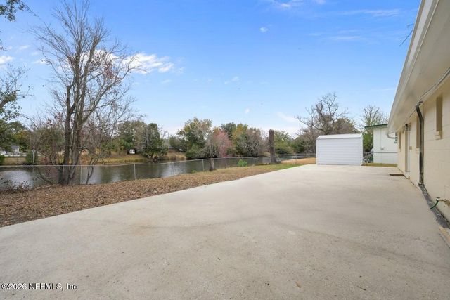 2071 COURTNEY Drive, Jacksonville, FL 32208