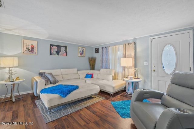 2071 COURTNEY Drive, Jacksonville, FL 32208