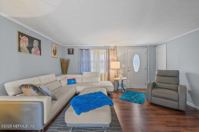 2071 COURTNEY Drive, Jacksonville, FL 32208