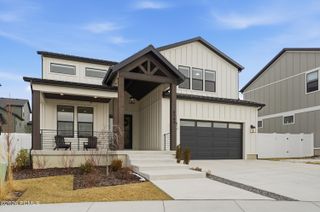 8569 S Round Stone Cove, Sandy, UT 84094