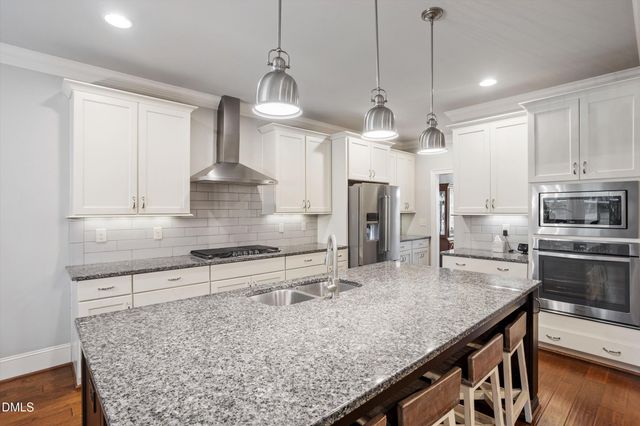 232 Sunset Bluffs Drive, Fuquay Varina, NC 27526