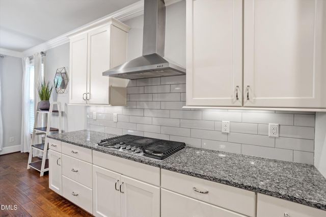 232 Sunset Bluffs Drive, Fuquay Varina, NC 27526