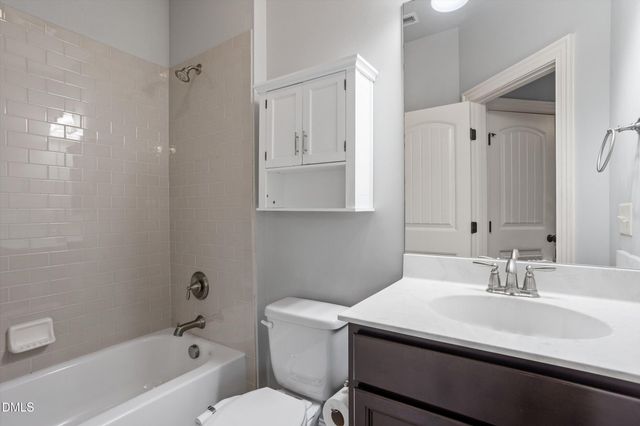 232 Sunset Bluffs Drive, Fuquay Varina, NC 27526
