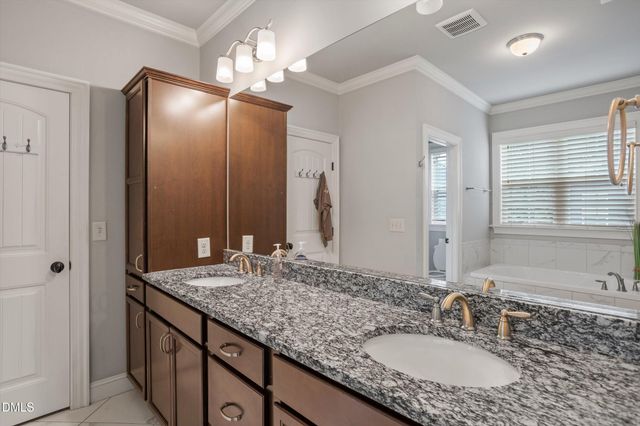 232 Sunset Bluffs Drive, Fuquay Varina, NC 27526