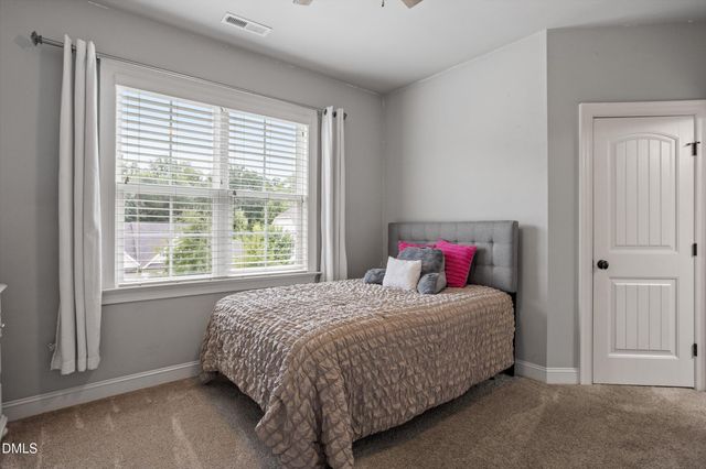 232 Sunset Bluffs Drive, Fuquay Varina, NC 27526
