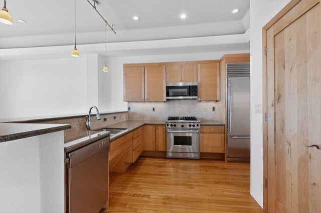 3339 Central Avenue NE 303, Albuquerque, NM 87106