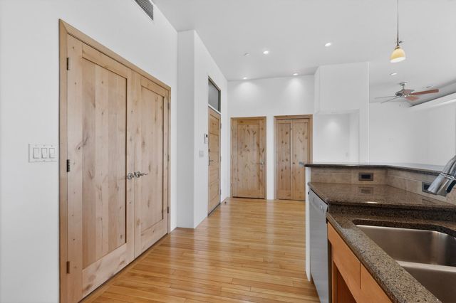 3339 Central Avenue NE 303, Albuquerque, NM 87106