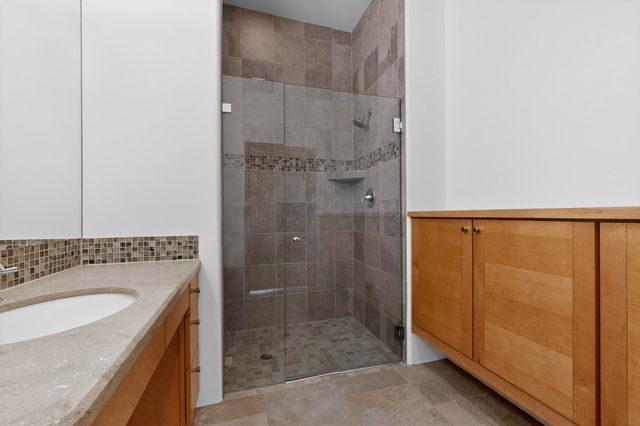 3339 Central Avenue NE 303, Albuquerque, NM 87106