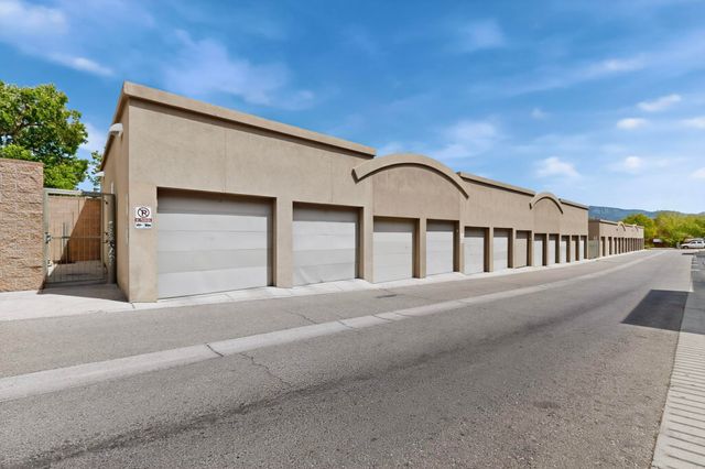 3339 Central Avenue NE 303, Albuquerque, NM 87106