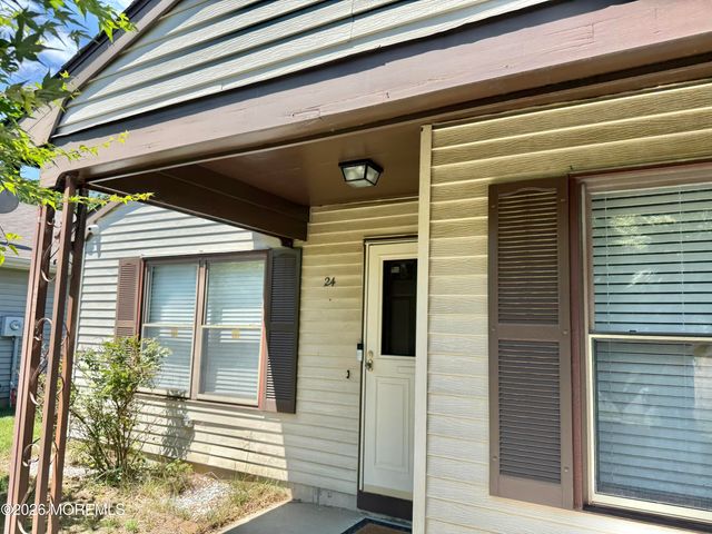 24 Mariner Place, Brick, NJ 08723