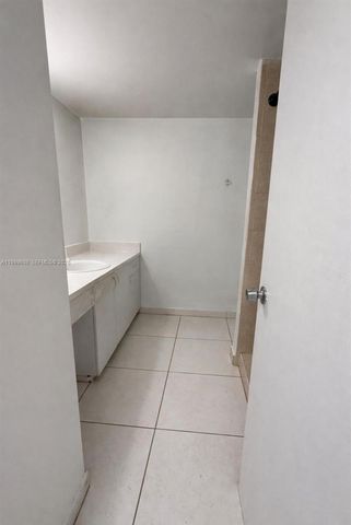 17650 NW 68th Ave A2001, Hialeah, FL 33015