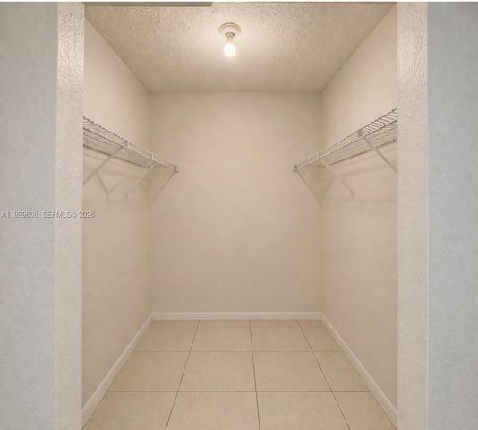 17650 NW 68th Ave A2001, Hialeah, FL 33015
