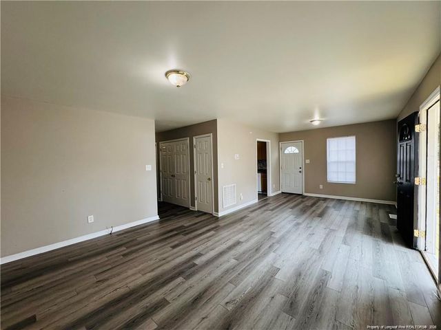 6124 Lonestar Road, Fayetteville, NC 28303