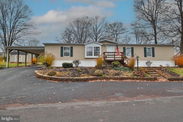 6 DOGWOOD, Quakertown, PA 18951