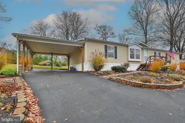 6 DOGWOOD, Quakertown, PA 18951