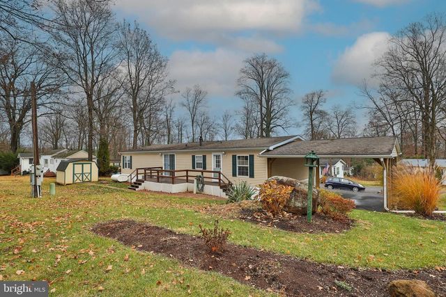 6 DOGWOOD, Quakertown, PA 18951